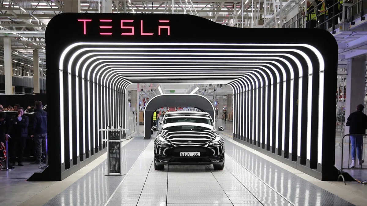 Németország Tesla dolgozó