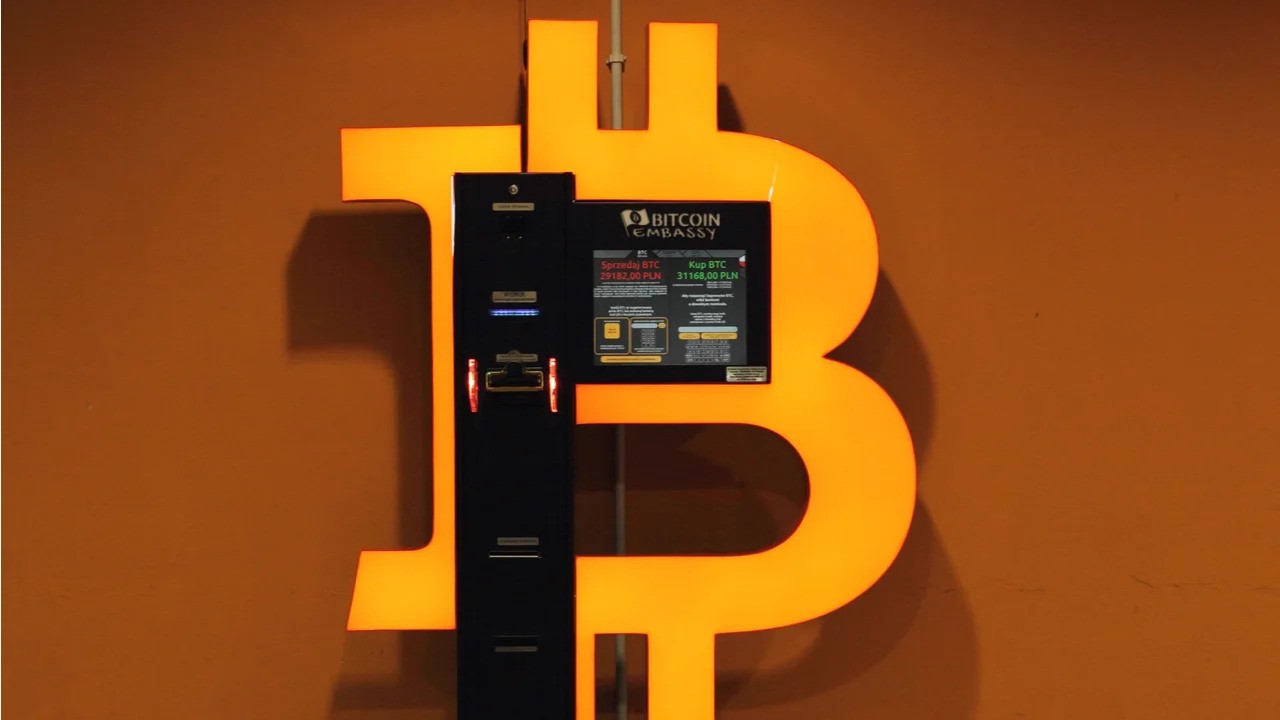 lengyelország bitcoin atm