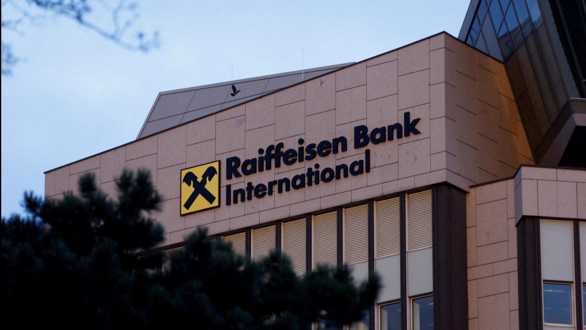 Raiffeisen Bank adózás